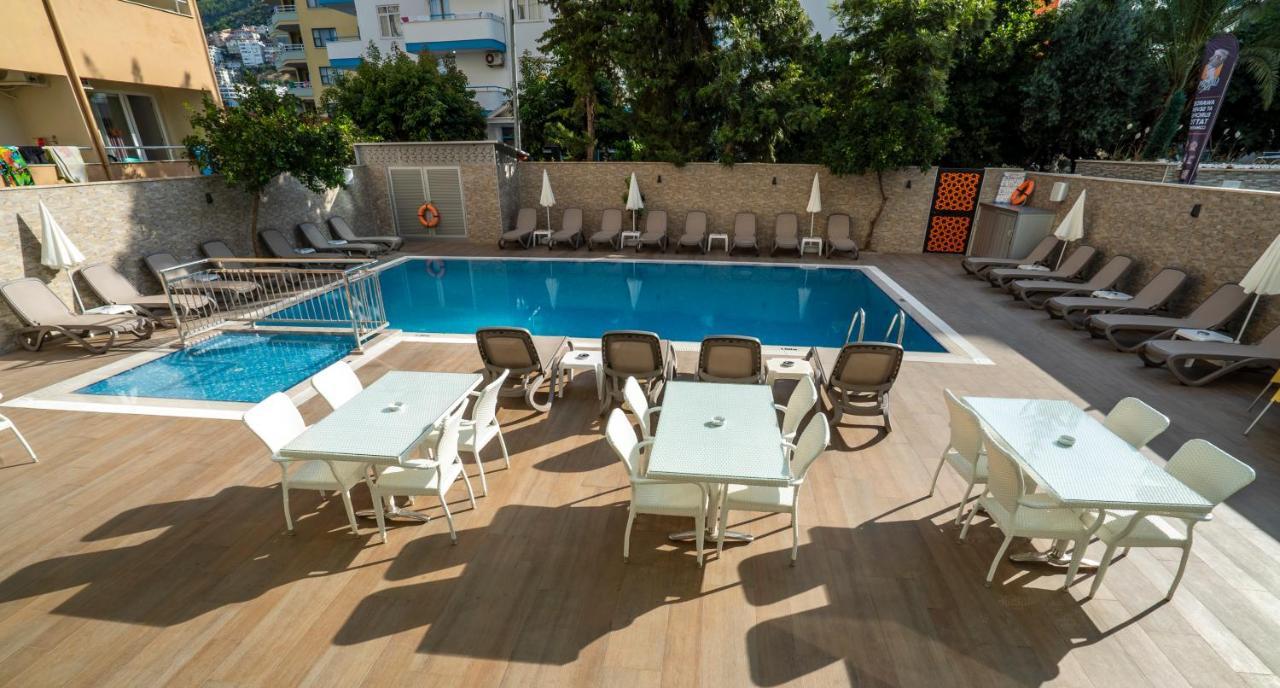 Kleopatra Celine Hotel Alanya Exterior foto